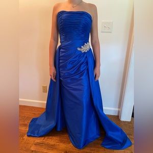 Jovani Pageant Dress Size 2 - Available after 9/1/2023